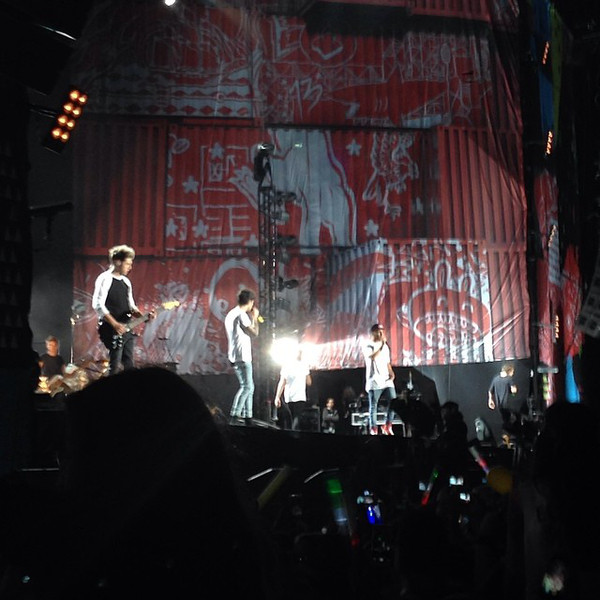 Harry Styles deseja feliz Dia das Mães em português Harry Styles deseja feliz Dia das Mães em português